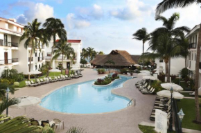  The Villas at The Royal Cancun - All Suites Resort  Канку́н 